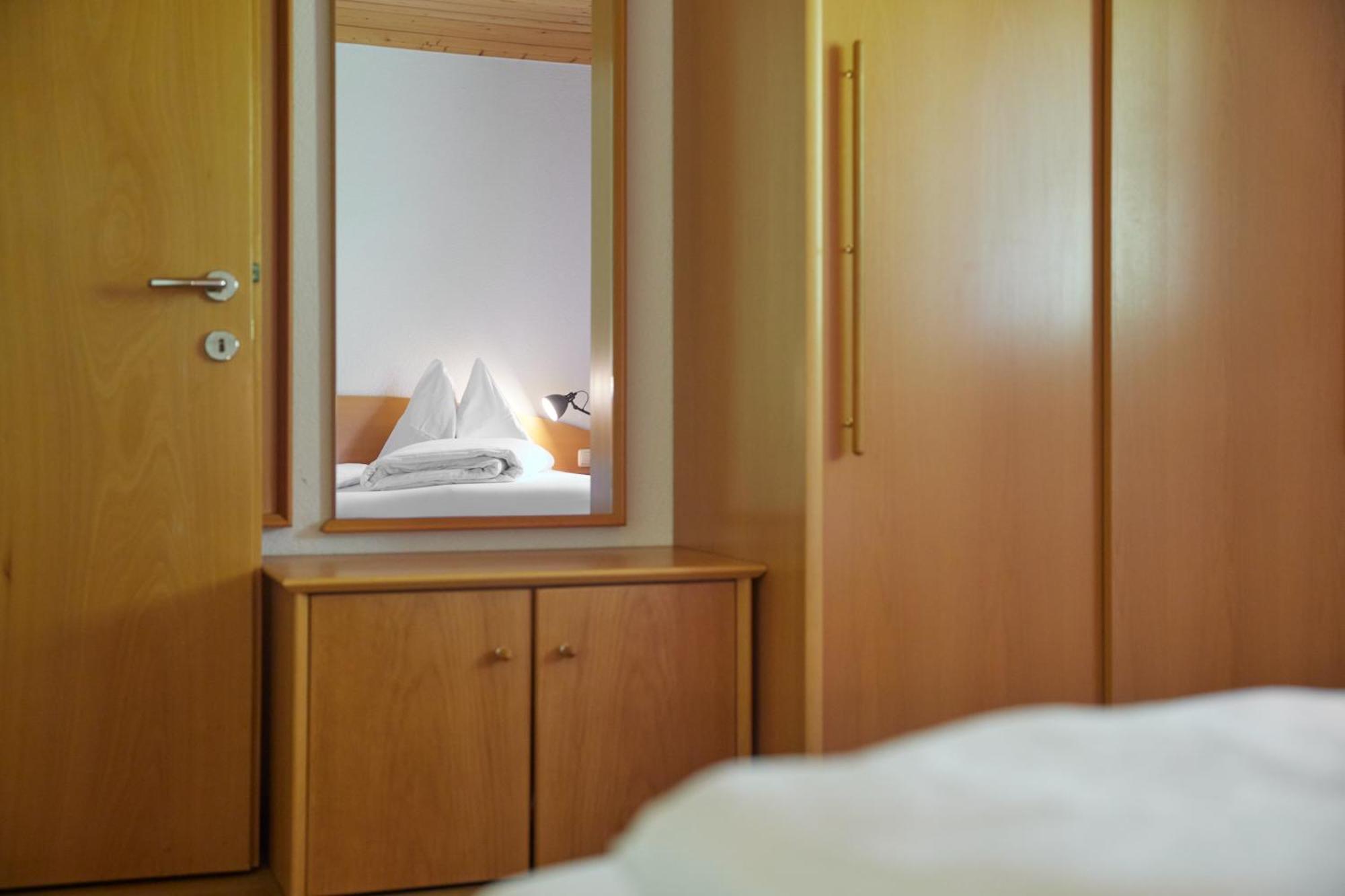 Haus Altana Apartment การ์กเอลเลิน ภายนอก รูปภาพ